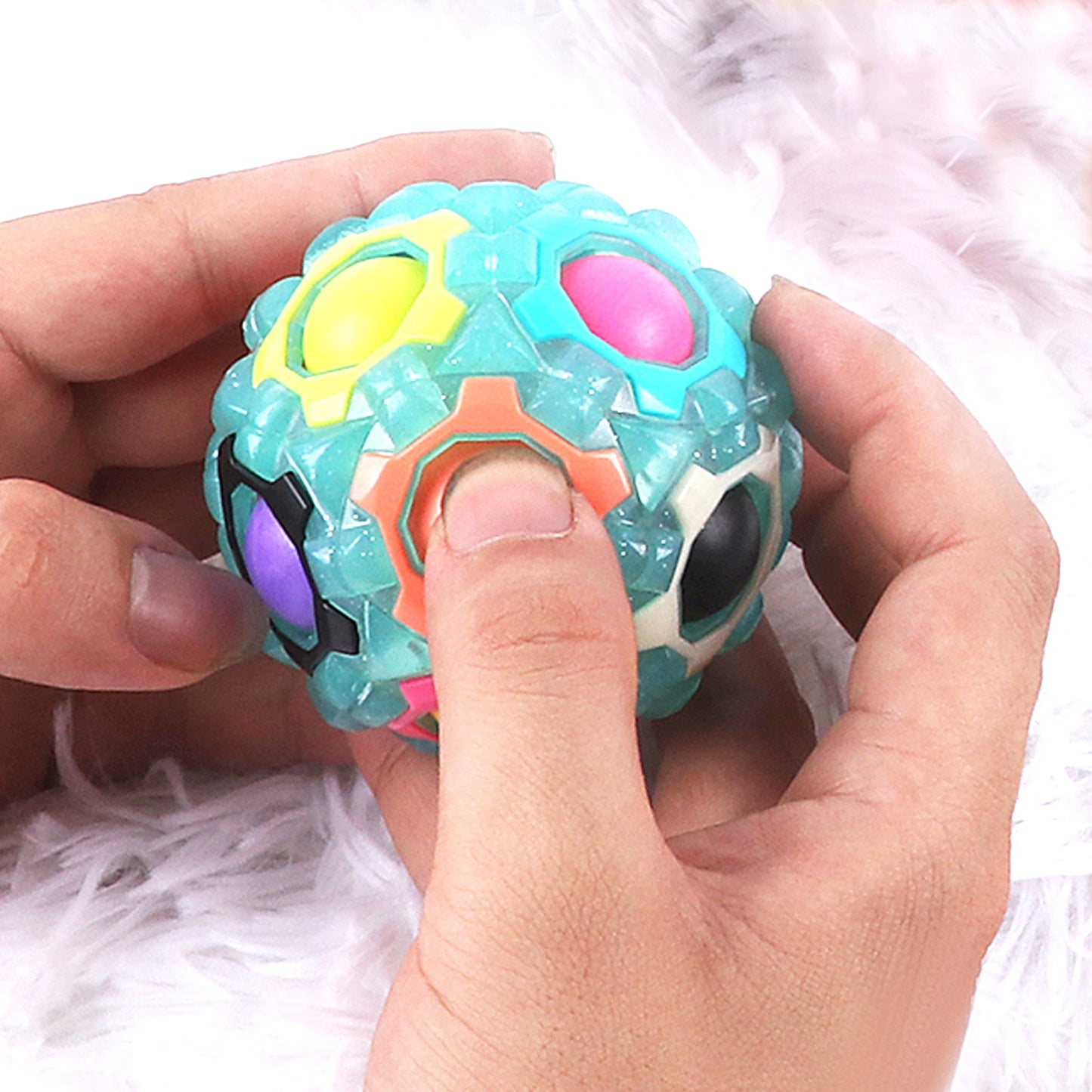 Finger Top Puzzle Ball Spinner with Double Clutch