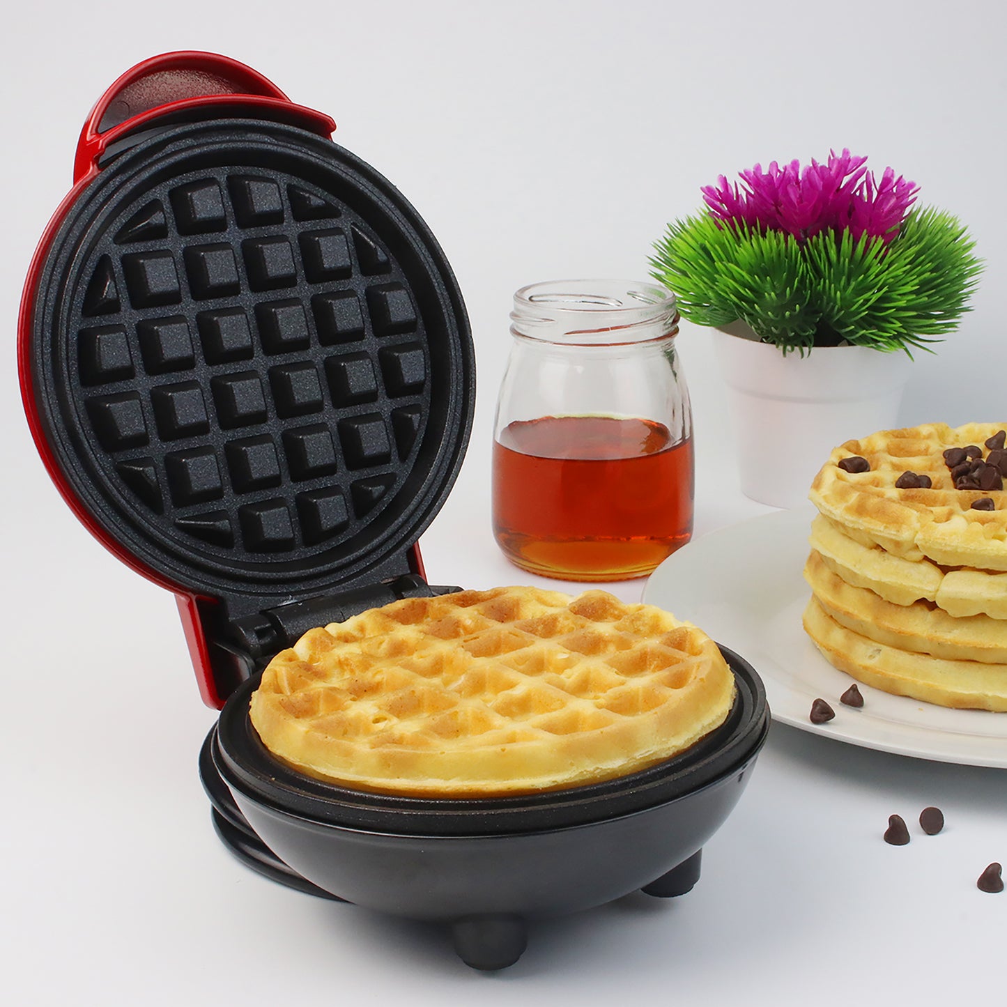 Mini Waffle Maker, 4" Cooking Sureface, 350 W