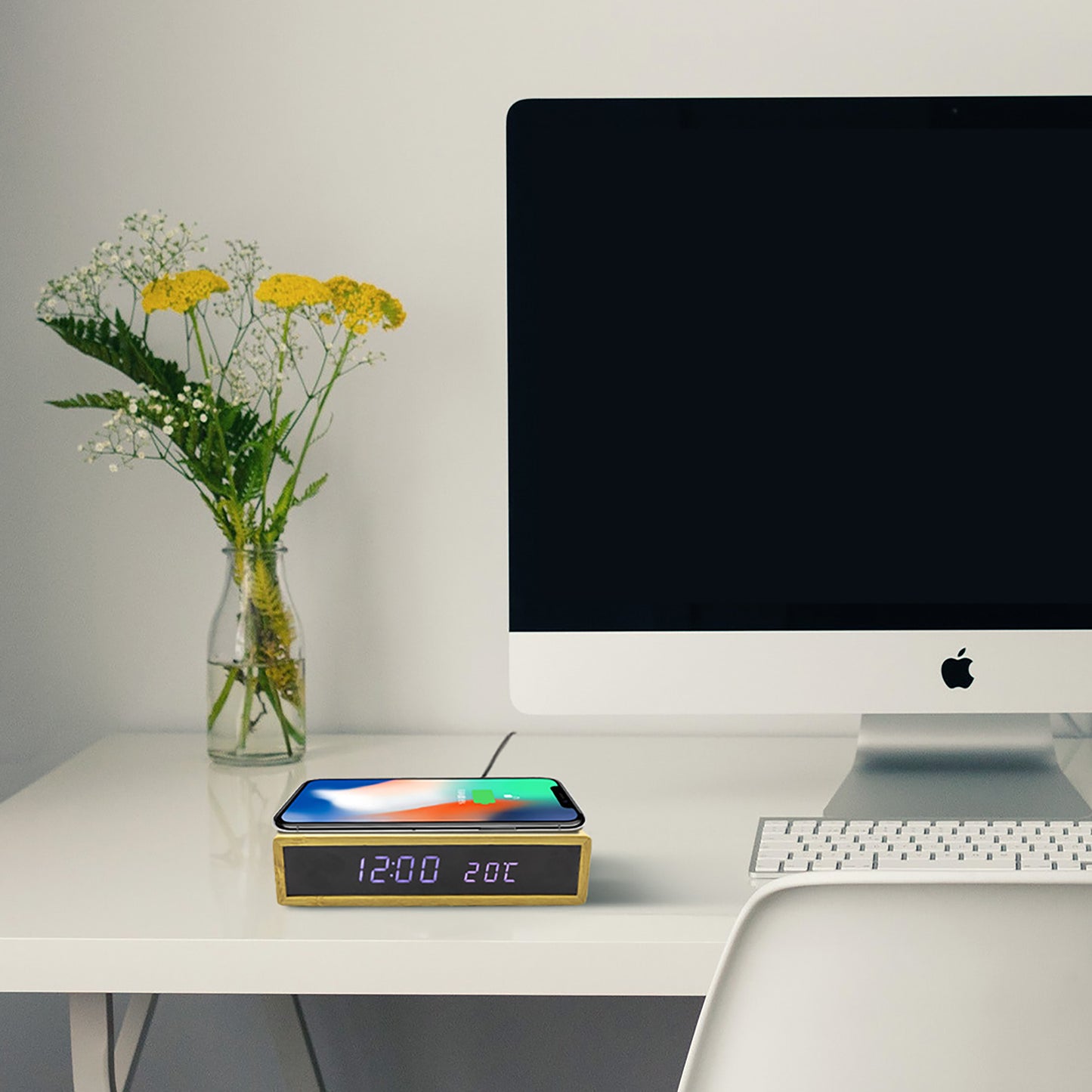 Wireless Charger Clock with LED Clock for iPhone and Samsung Galaxy, Wooden Digital Alarm Clock Charging Station